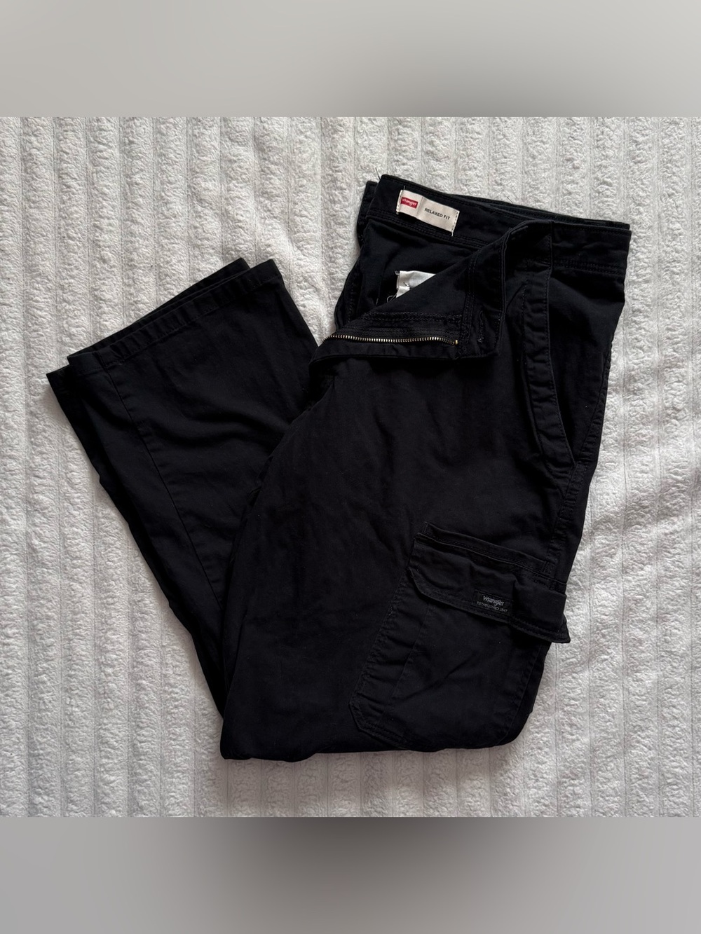 Men’s Wrangler Relaxed Fit Black Cargo Pants Utility Streetwear Trousers